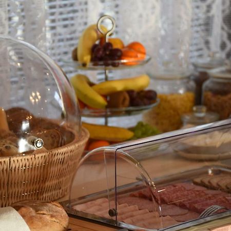 Villa Zerotin Penzion Bed & Breakfast Velke Losiny Bagian luar foto