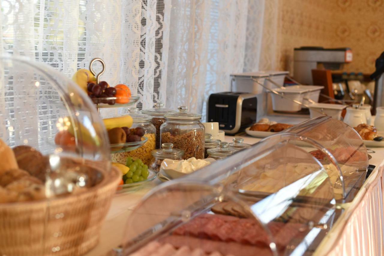 Villa Zerotin Penzion Bed & Breakfast Velke Losiny Bagian luar foto